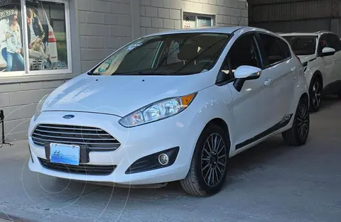 Ford Fiesta  FIESTA  1.6 5P SE PLUS        (KD) usado (2014) color Blanco precio $14.899.000