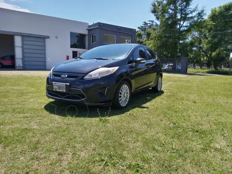 Ford Fiesta  5P Titanium Kinetic Design usado (2013) color Negro precio $12.900.000