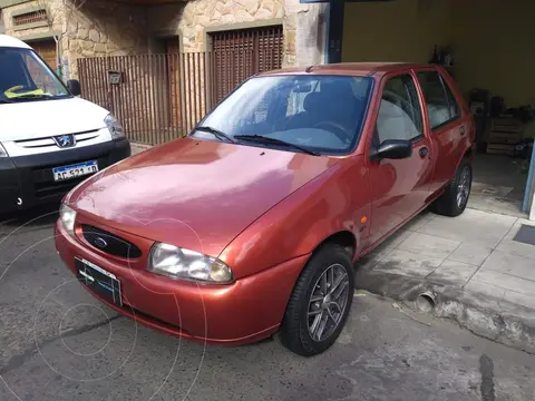 Ford Fiesta  5P CLX 1.4 16v usado (1997) color Rojo precio $950.000