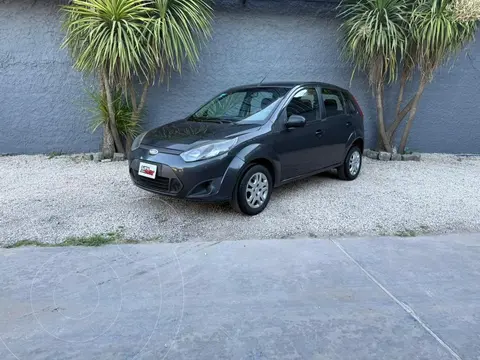 Ford Fiesta  FIESTA 1.6 5 PTAS AMBIEN. usado (2010) color Gris Oscuro precio $10.000.000
