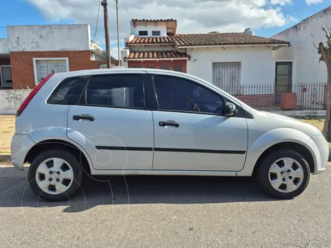 Ford Fiesta  5P Ambiente usado (2010) color Plata Metalico precio u$s6.600