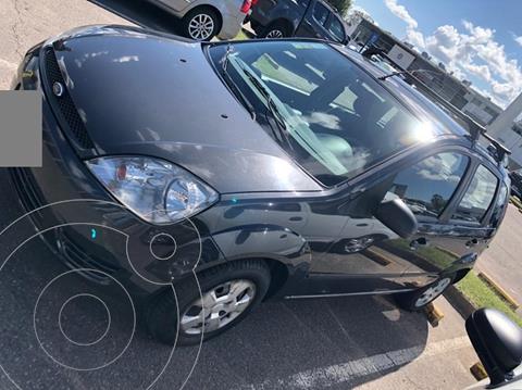 Ford Fiesta 5P Ambiente usado (2005) color Gris precio $490.000