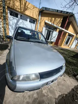 Ford Fiesta  5P CLX 1.4 16v usado (1997) color Gris precio $4.200.000