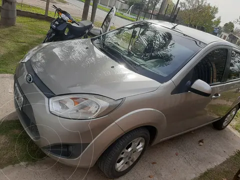 Ford Fiesta  5P Edge Plus usado (2010) color Beige precio $8.000.000