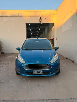 Ford Fiesta  5P Titanium Kinetic Design usado (2015) color Celeste precio u$s9.000
