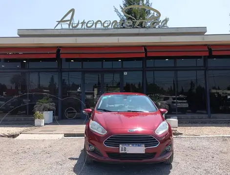 Ford Fiesta  FIESTA  1.6 5P TITANIUM       (KD) usado (2017) color Rojo precio u$s14.500
