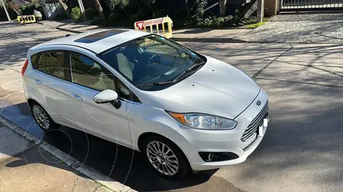 Ford Fiesta Titanium 1.6L usado (2014) color Blanco precio $5.399.000