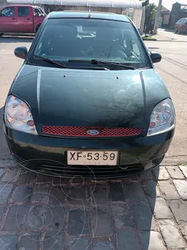 Ford Fiesta Trend 1.6L usado (2004) color Verde precio $2.000.000
