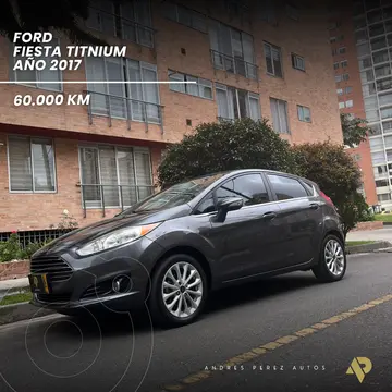 Ford Fiesta Titanium usado (2017) color Gris Nocturno precio $45.000.000