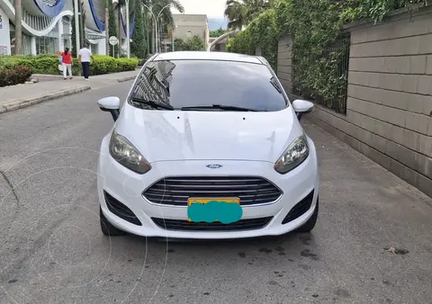 Ford Fiesta SE usado (2016) color Blanco Oxford precio $39.000.000