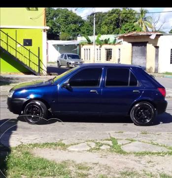 Ford Fiesta Move usado (2001) color Azul precio u$s1.400