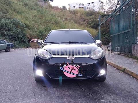foto Ford Fiesta Move usado (2011) color Gris precio BoF3.600