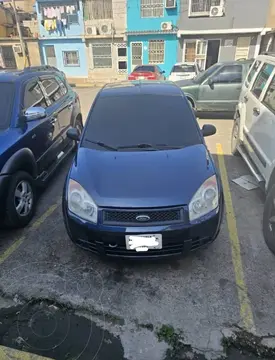 Ford Fiesta Max usado (2008) color Azul precio u$s6.800