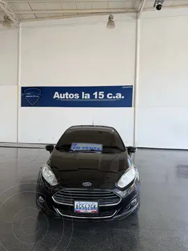Ford Fiesta Titanium usado (2015) color Negro precio u$s12.700