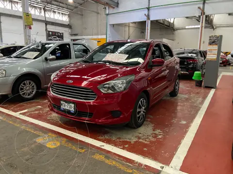 Ford Figo Hatchback Impulse Aut A/A usado (2017) color Rojo financiado en mensualidades(enganche $42,000 mensualidades desde $3,500)