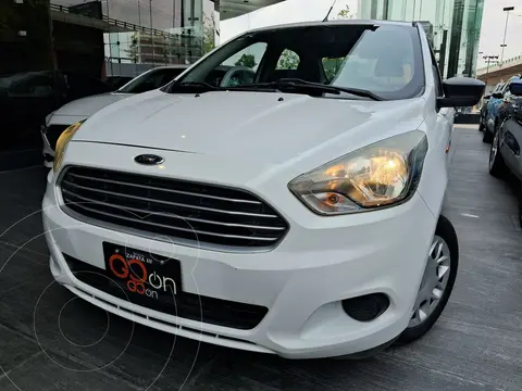 Ford Figo Sedan Impulse A/A usado (2018) color Blanco precio $160,000