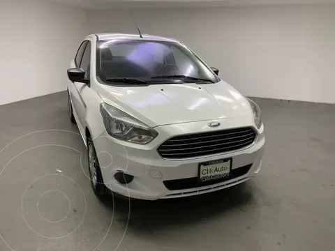 Ford Figo Sedan Impulse A/A usado (2018) color Blanco financiado en mensualidades(enganche $27,000 mensualidades desde $4,700)