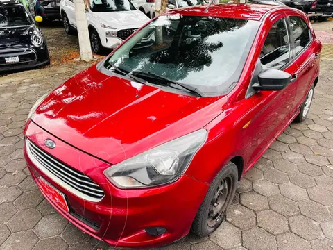 Ford Figo Sedan Impulse Aut A/A usado (2017) color Rojo precio $130,000