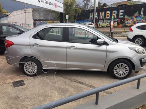 foto Ford Figo Sedán Impulse A/A usado (2019) color Plata precio $189,000
