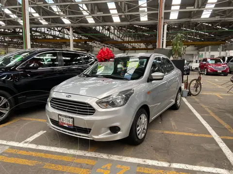 Ford Figo Sedan Energy usado (2018) color Plata Estelar financiado en mensualidades(enganche $35,000 mensualidades desde $4,000)