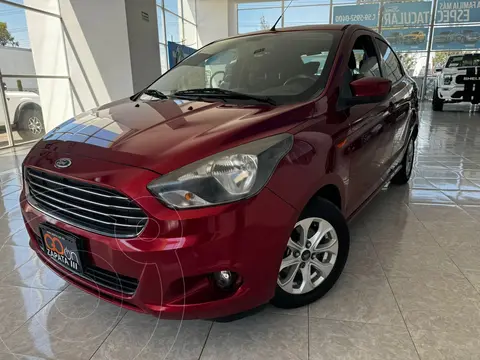foto Ford Figo Sedán Titanium Aut usado (2018) color Rojo precio $215,000