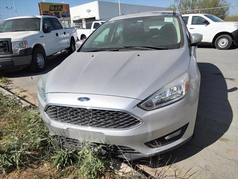 Ford Focus Hatchback SE usado (2016) color Plata precio $215,000