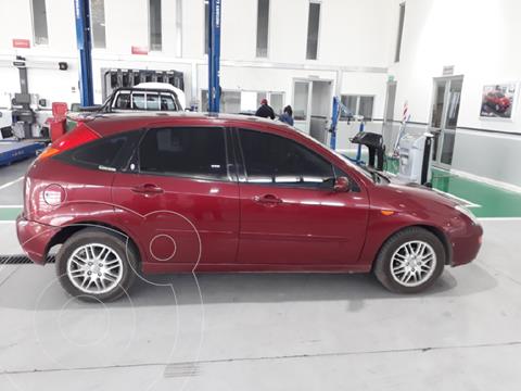 foto Ford Focus One 5P Ambiente 1.6 usado (2003) color Bordeaux precio $600.000