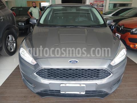 foto Ford Focus One 4P Edge 1.6 usado (2016) color Gris Oscuro precio $1.350.000