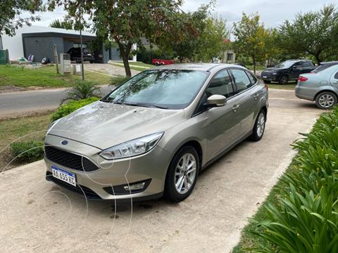 foto Ford Focus One 5P 1.6 Edge usado (2016) color Dorado precio $1.450.000