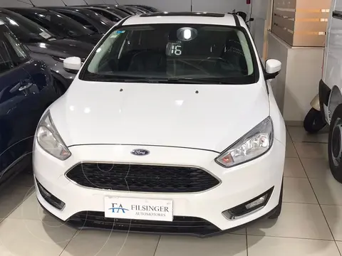Ford Focus Sedan 2.0L SE Plus usado (2016) color Blanco Oxford precio $15.300.000
