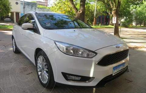 Ford Focus Sedan 2.0L SE Plus Aut usado (2016) color Blanco Oxford precio $21.500.000