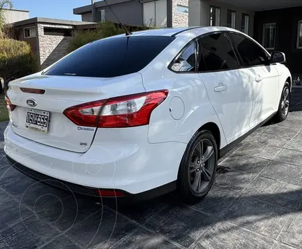 Ford Focus Sedan 2.0L SE usado (2015) color Blanco precio u$s14.000