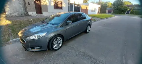 Ford Focus Sedan 2.0L SE Plus usado (2016) color Gris precio $18.000.000