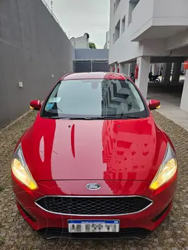 Ford Focus Sedan 1.6L S usado (2017) color Rojo precio $17.000.000