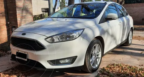Ford Focus Sedan 2.0L SE usado (2015) color Blanco precio $2.900.000
