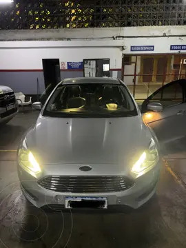 Ford Focus Sedan 2.0L Titanium Aut usado (2017) color Gris precio $21.000.000