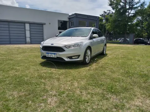 Ford Focus Sedan 2.0L SE Plus usado (2019) color Gris precio $21.500.000