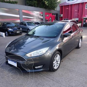 foto Ford Focus Sedán 1.6L S usado (2017) color Gris precio $2.190.000