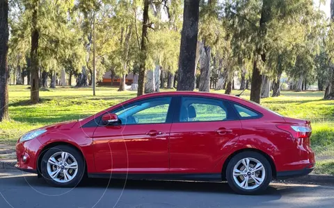 Ford Focus Sedan 2.0L SE Plus usado (2013) color Rojo Bari precio $13.800.000