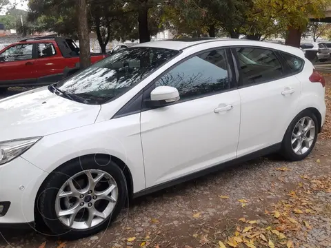 Ford Focus Sedan 2.0L SE Aut usado (2018) color Blanco precio $19.900.000