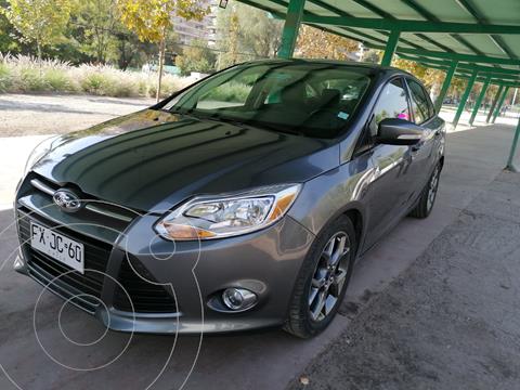 foto Ford Focus Sedán SE PowerShift usado (2014) color Gris Oscuro precio $8.500.000