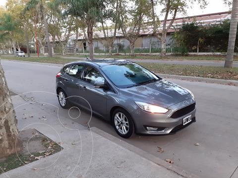 foto Ford Focus 5P 2.0L SE usado (2016) color Gris Zinc precio $1.660.000