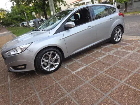 Ford Focus 5P 2.0L SE Plus usado (2015) color Gris Zinc precio $17.500.000