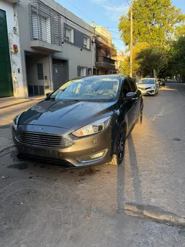 Ford Focus 5P 2.0L Titanium Aut usado (2016) color Gris Mercurio precio $20.000.000