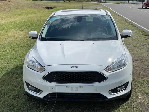 Ford Focus FOCUS L/16 2.0 5 P SE PLUS usado (2018) color Blanco precio u$s16.200