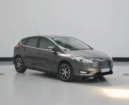 foto Ford Focus FOCUS L/16 2.0 5 P TITANIUM usado (2017) color Gris precio $5.512.000
