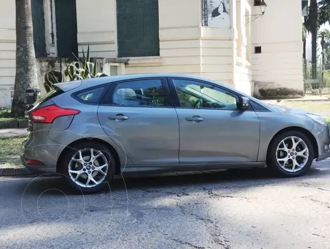 Ford Focus 5P 2.0L SE Plus usado (2017) color Gris precio $17.000.000