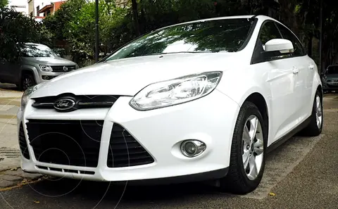 Ford Focus 5P 2.0L SE Plus Aut usado (2015) color Blanco precio $3.990.000
