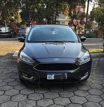 Ford Focus 5P 2.0L SE Plus usado (2017) color Gris Mercurio precio $22.500.000