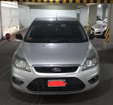 Ford Focus 5P 2.0L Trend usado (2011) color Gris precio $10.000.000